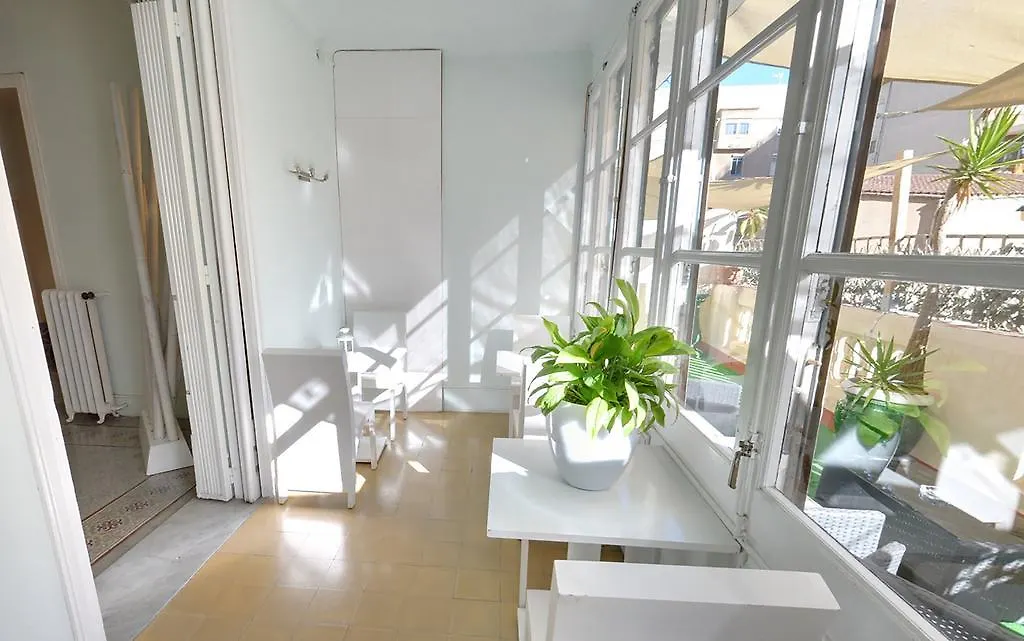 Des Artistes Hostel Barcelona