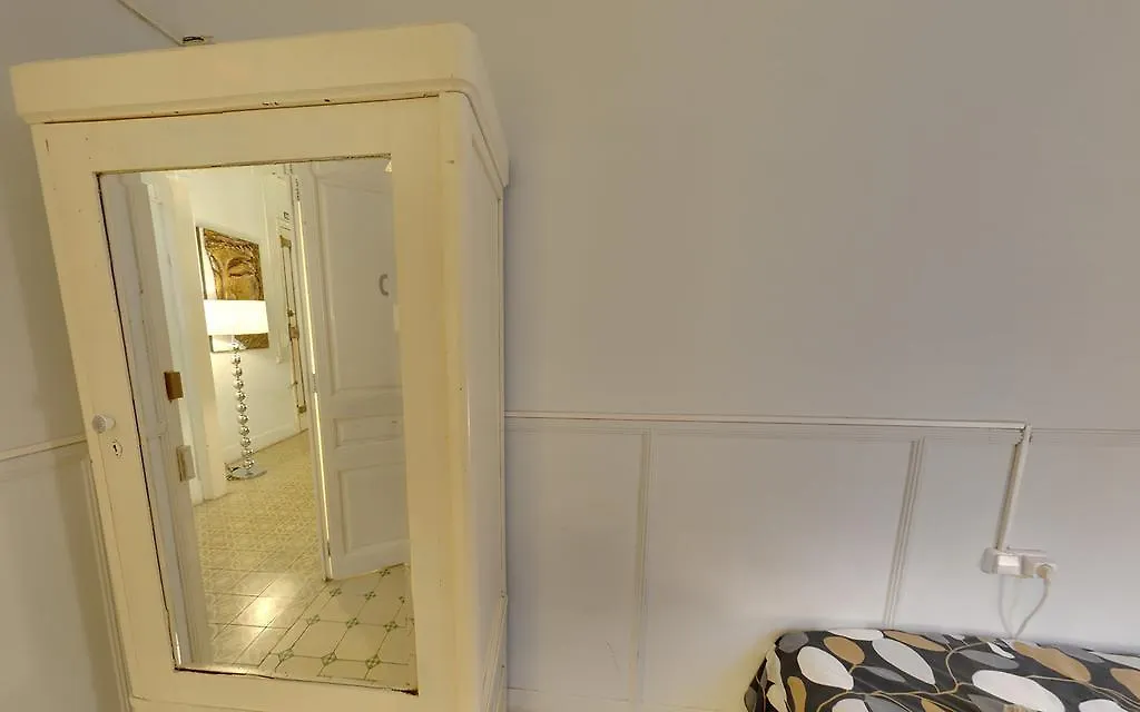 Albergue A Pousada Des Artistes Barcelona Espanha