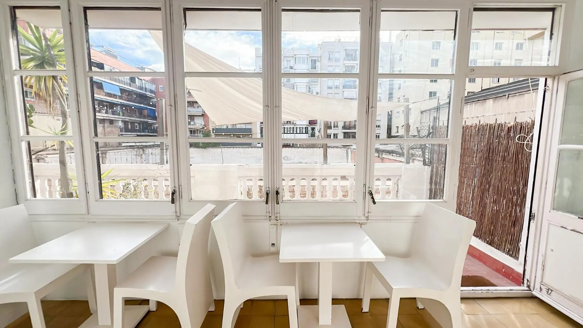 Hostel Des Artistes Barcelona